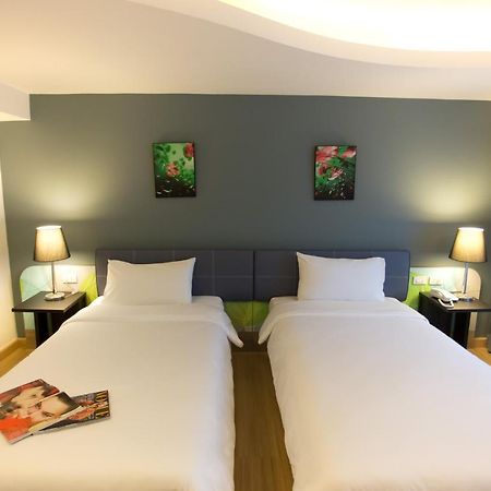 Grand Tower Inn Sathorn Hotel - Sha Plus Bangkok Luaran gambar