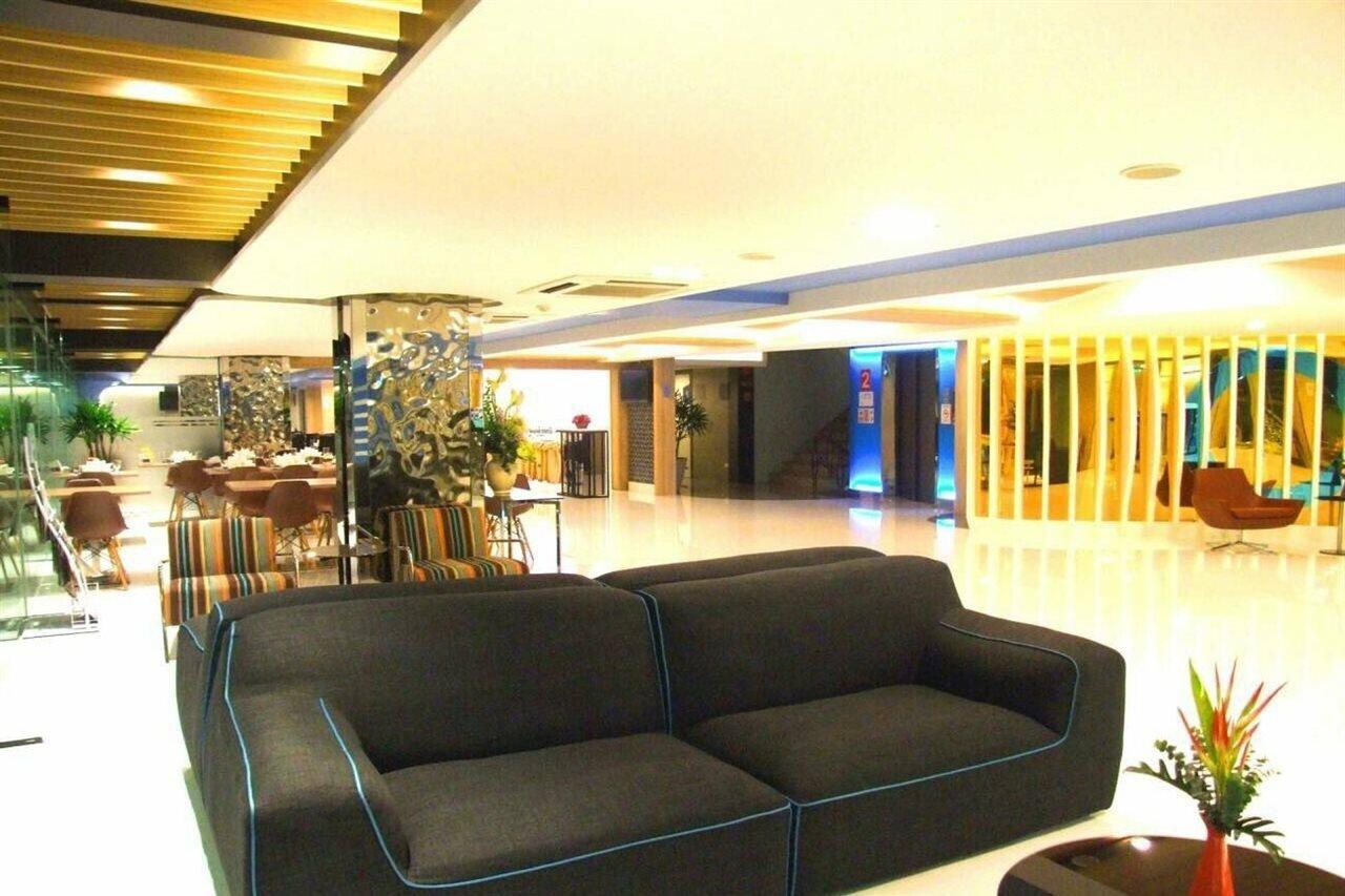 Grand Tower Inn Sathorn Hotel Bangkok Luaran gambar