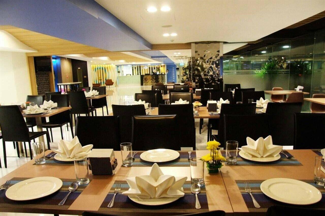 Grand Tower Inn Sathorn Hotel Bangkok Luaran gambar