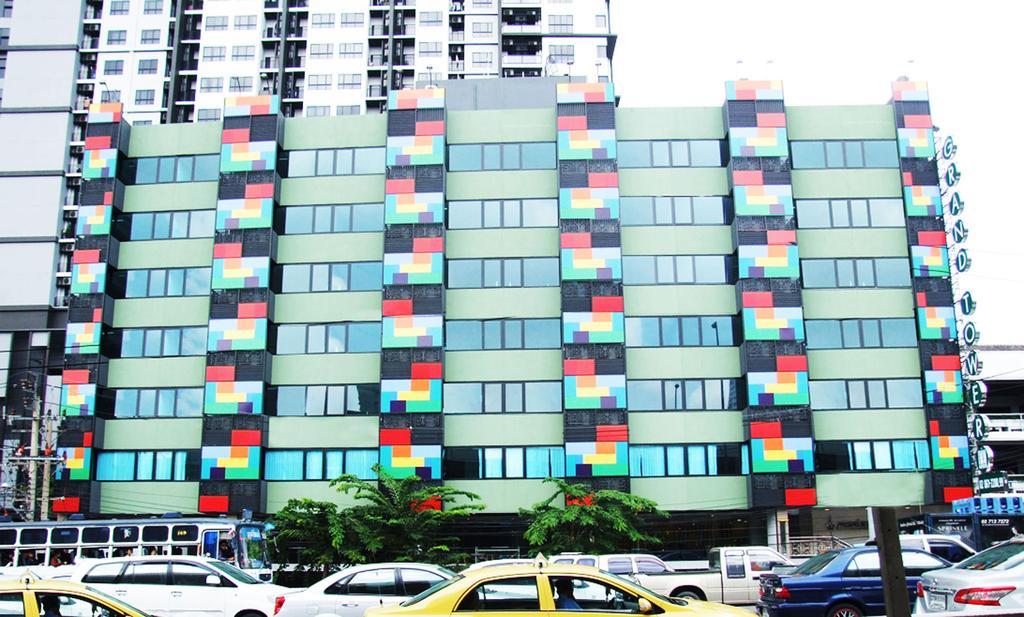 Grand Tower Inn Sathorn Hotel Bangkok Luaran gambar