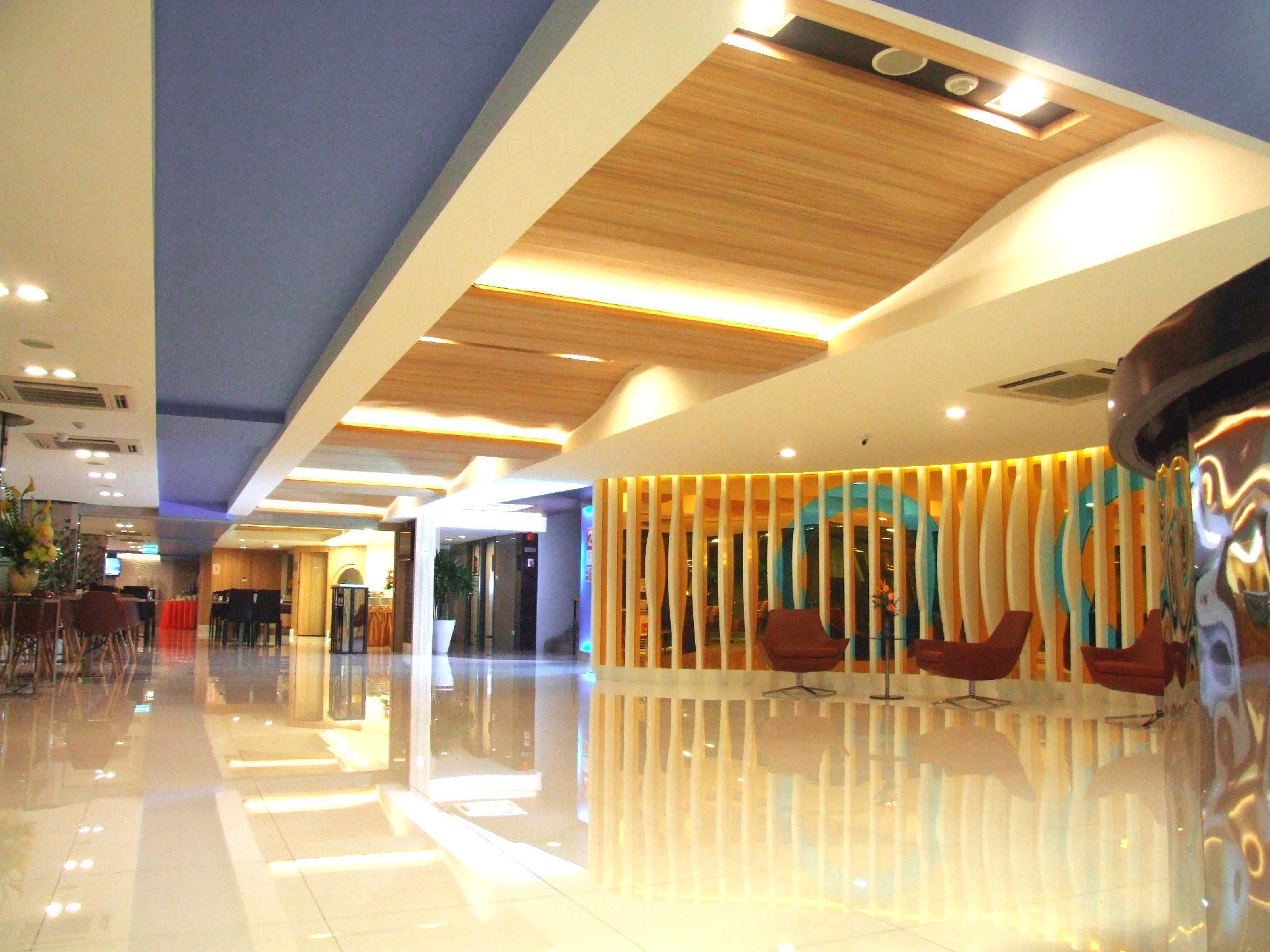 Grand Tower Inn Sathorn Hotel Bangkok Luaran gambar