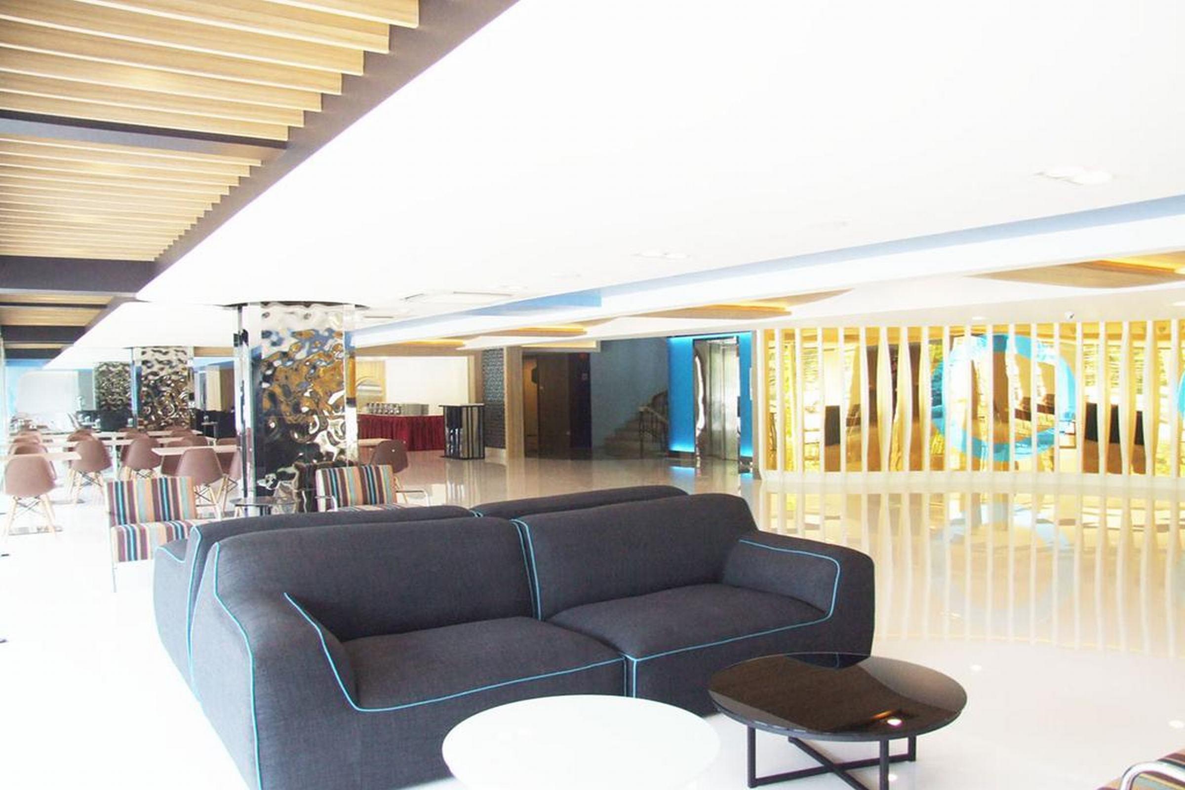 Grand Tower Inn Sathorn Hotel Bangkok Luaran gambar