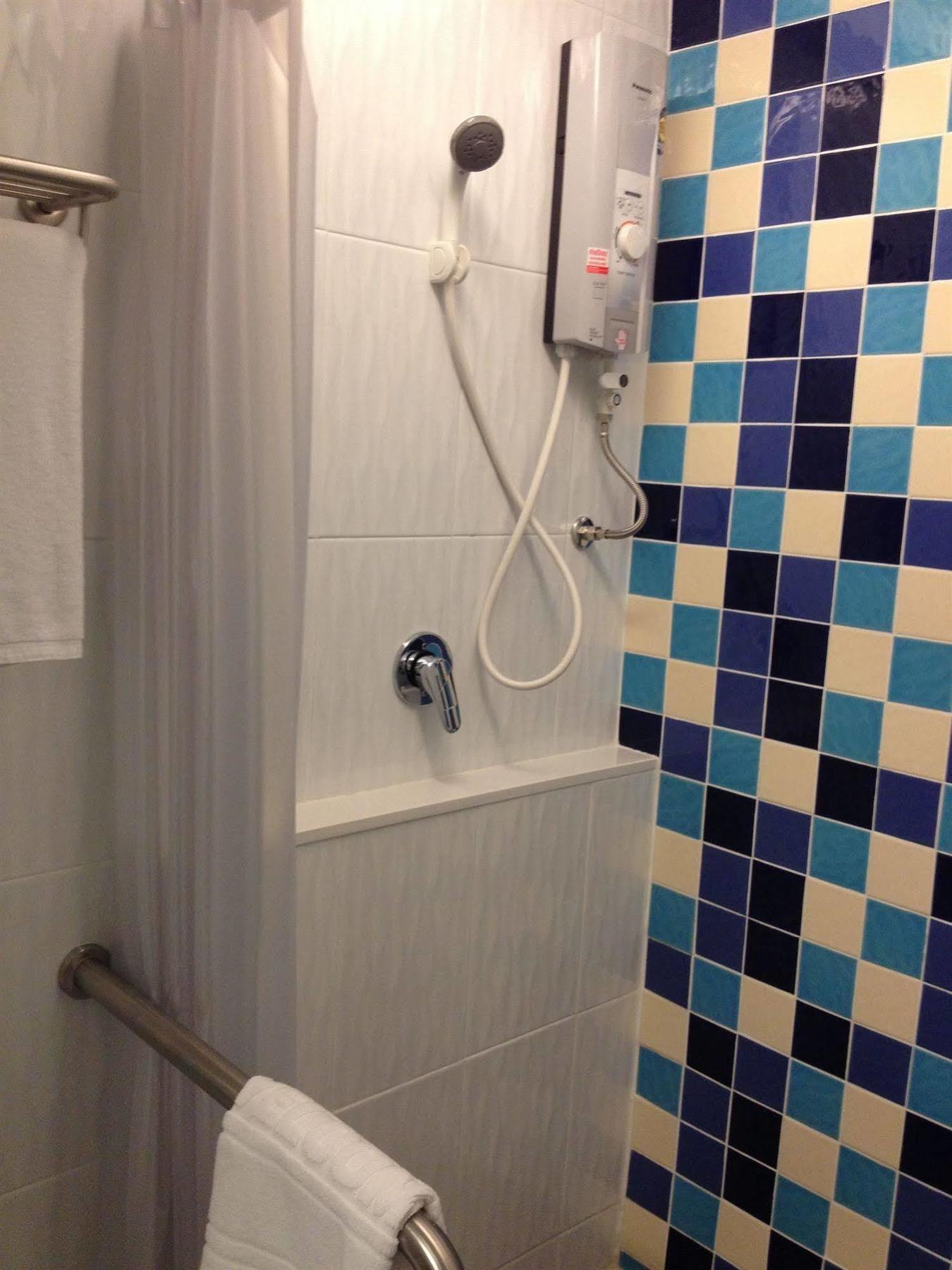 Grand Tower Inn Sathorn Hotel Bangkok Luaran gambar